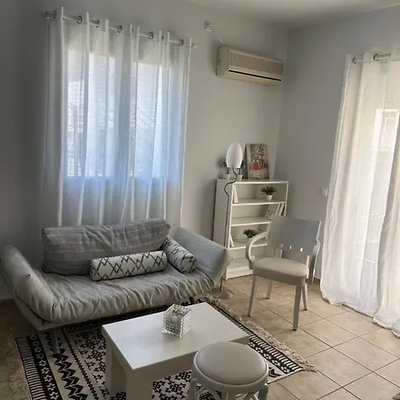Daire Tiny Loft In Argostolion